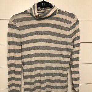 2 J.Crew Tissue turtlenecks (Small)